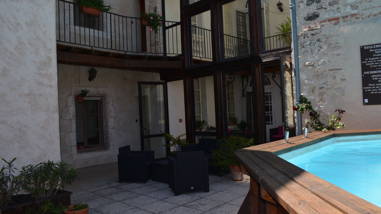 Photo of Outdoor in Castelnau-de-Montmiral