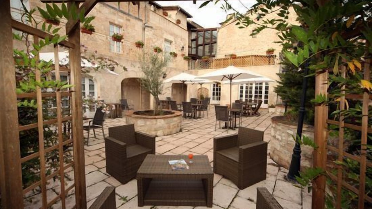 Photo of Others in Castelnau-de-Montmiral