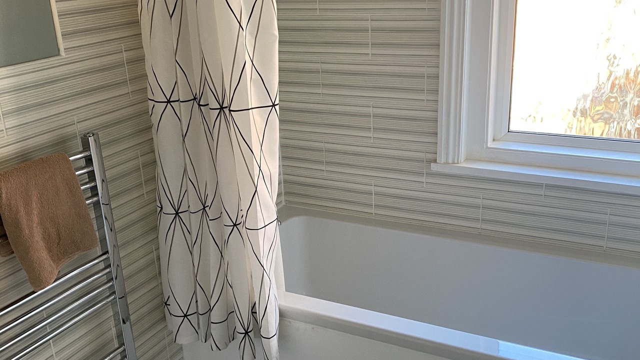 Photo of Bathroom in Sandown