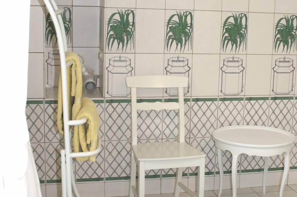 Photo of Bathroom in Sainte-Vertu