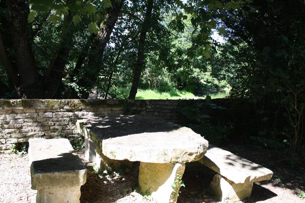 Photo of Outdoor in Sainte-Vertu