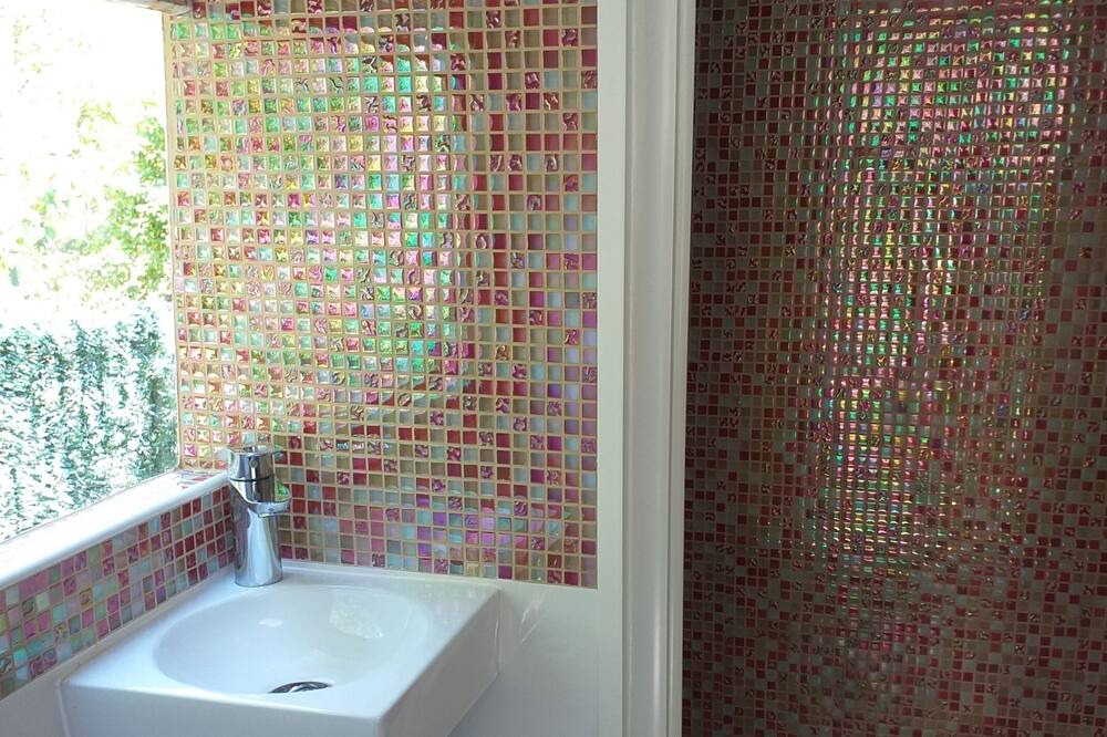 Photo of Bathroom in Sainte-Vertu