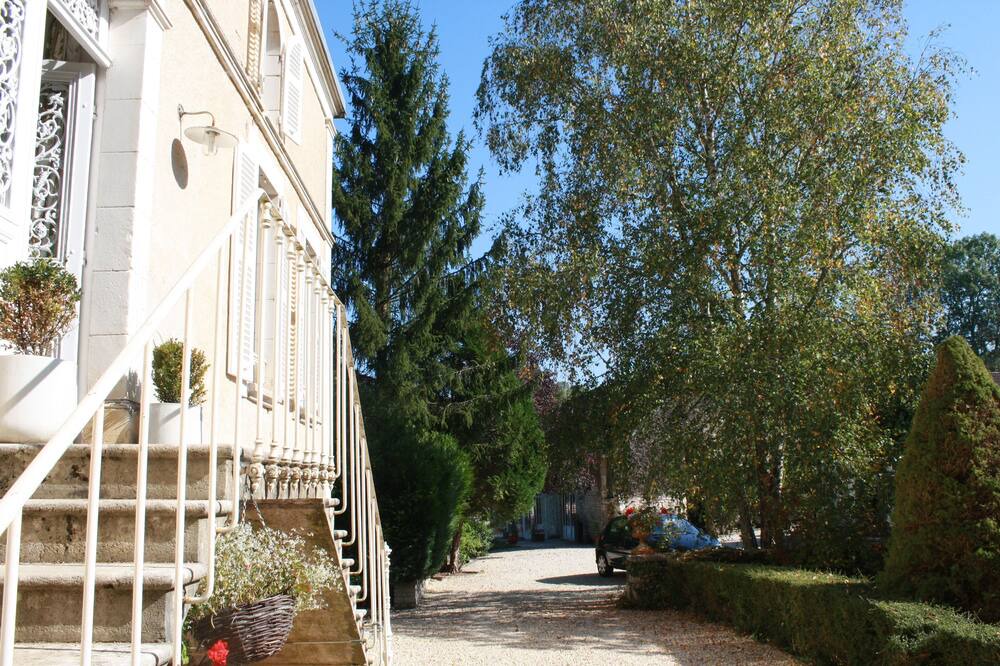 Photo of Outdoor in Sainte-Vertu