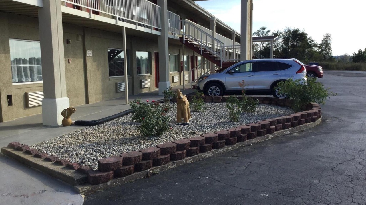 Photo of Outdoor in Madisonville