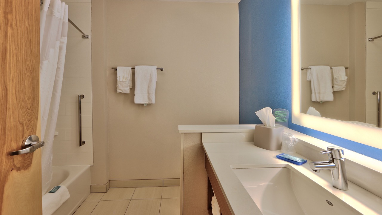 Photo of Bathroom in Roswell