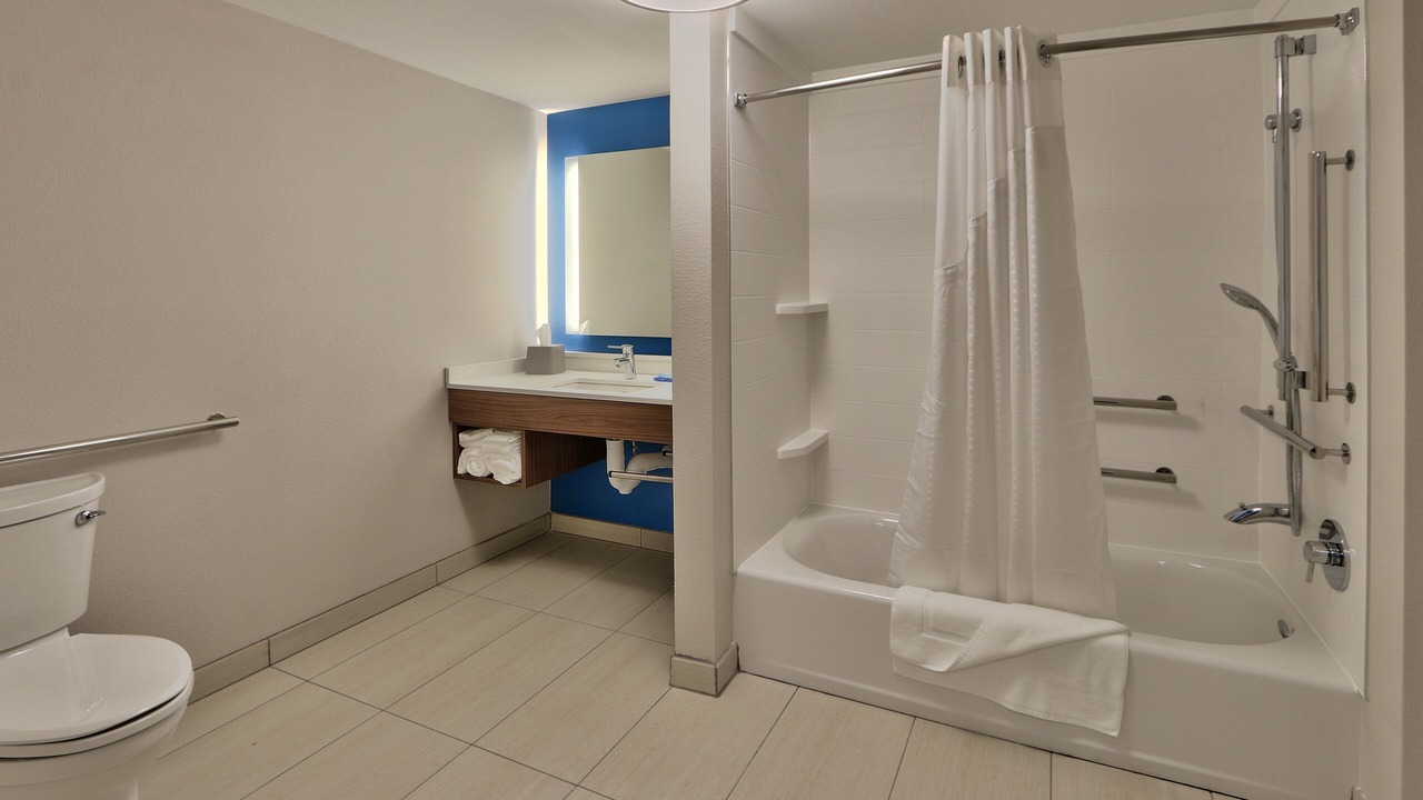 Photo of Bathroom in Roswell