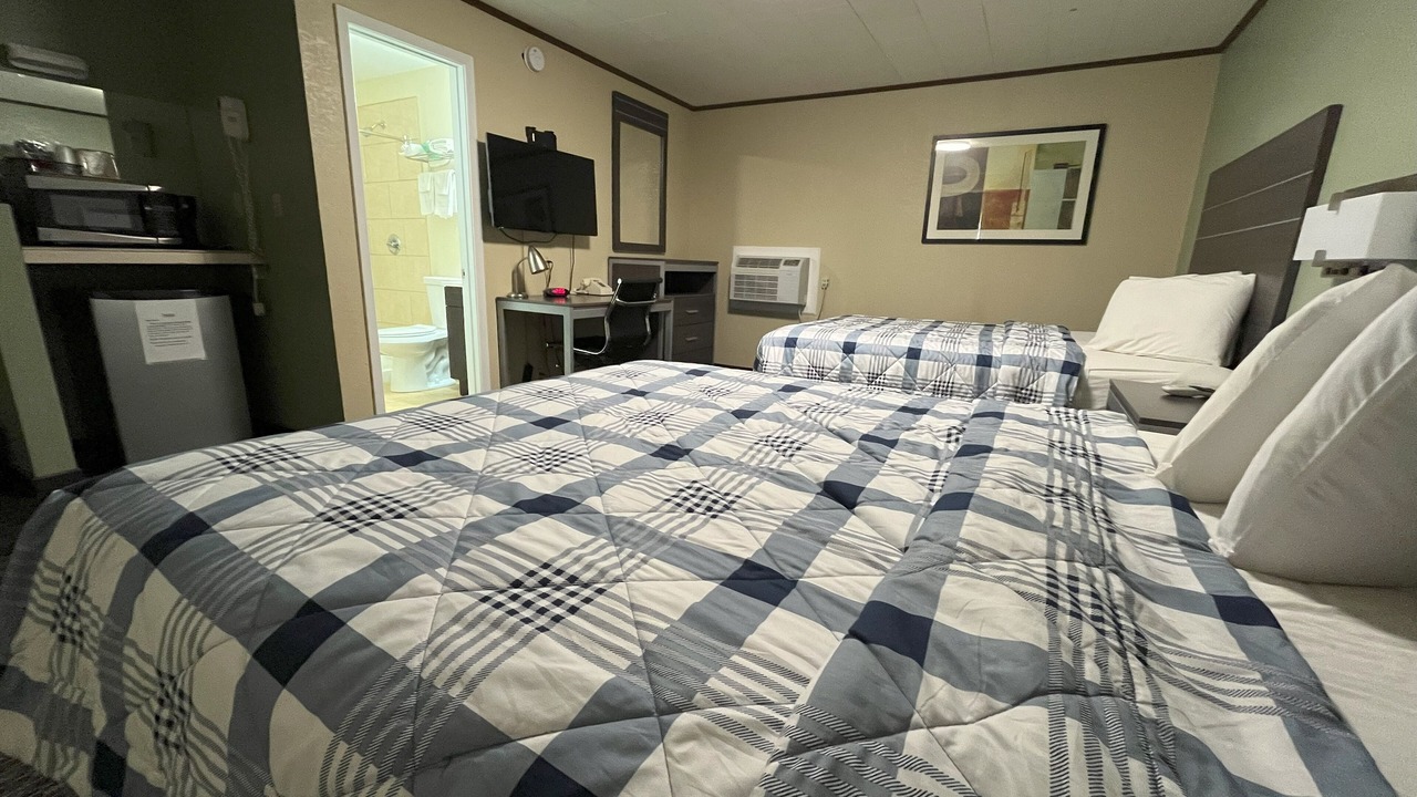 Photo of Bedroom in Haskell