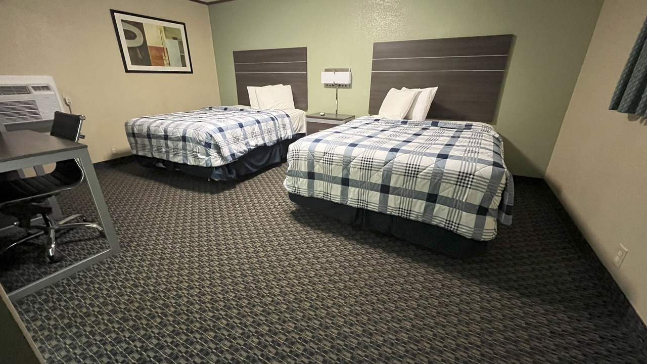 Photo of Bedroom in Haskell