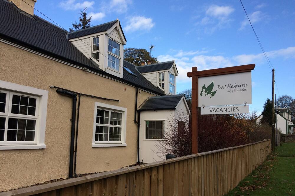 Photo of Outdoor in Dollar