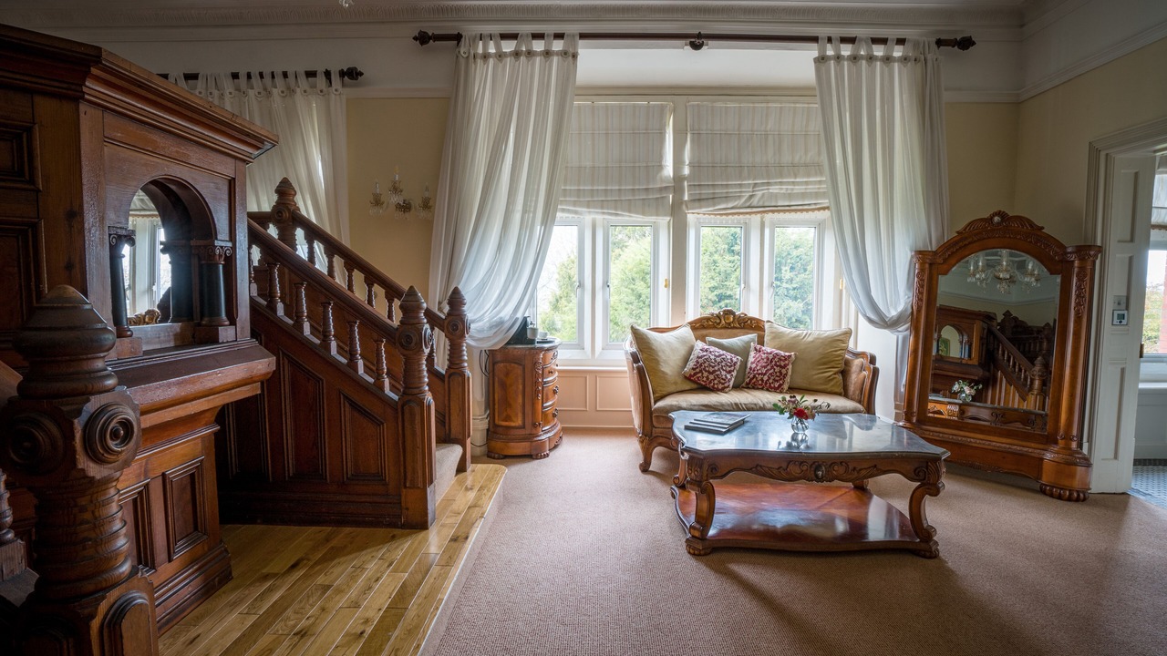 Photo of Others in Hallen