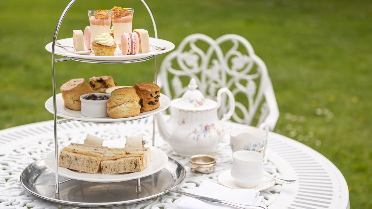 Photo of Others in Hallen