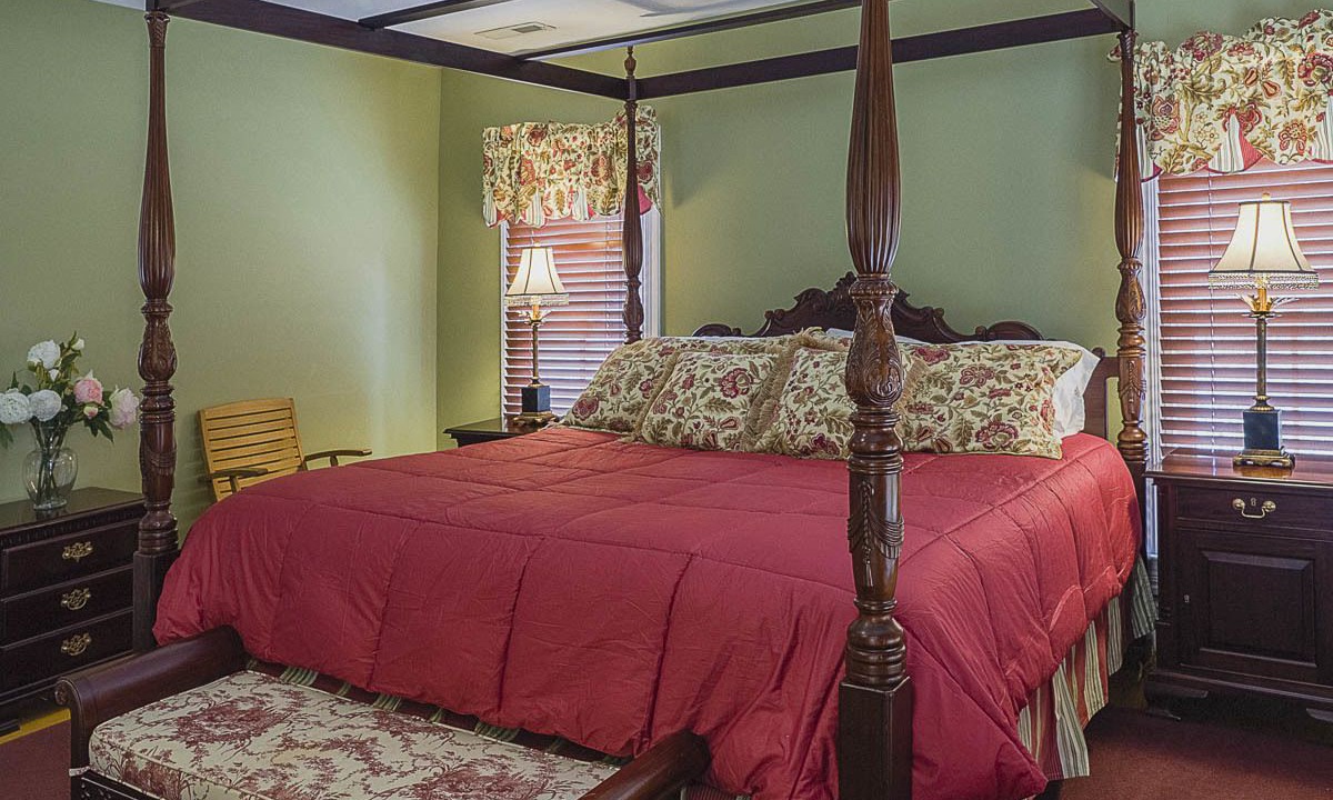 Photo of Livingroom in St. Michaels