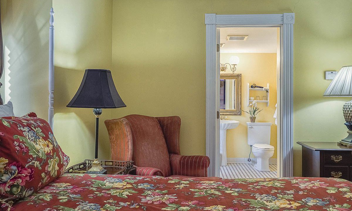 Photo of Livingroom in St. Michaels