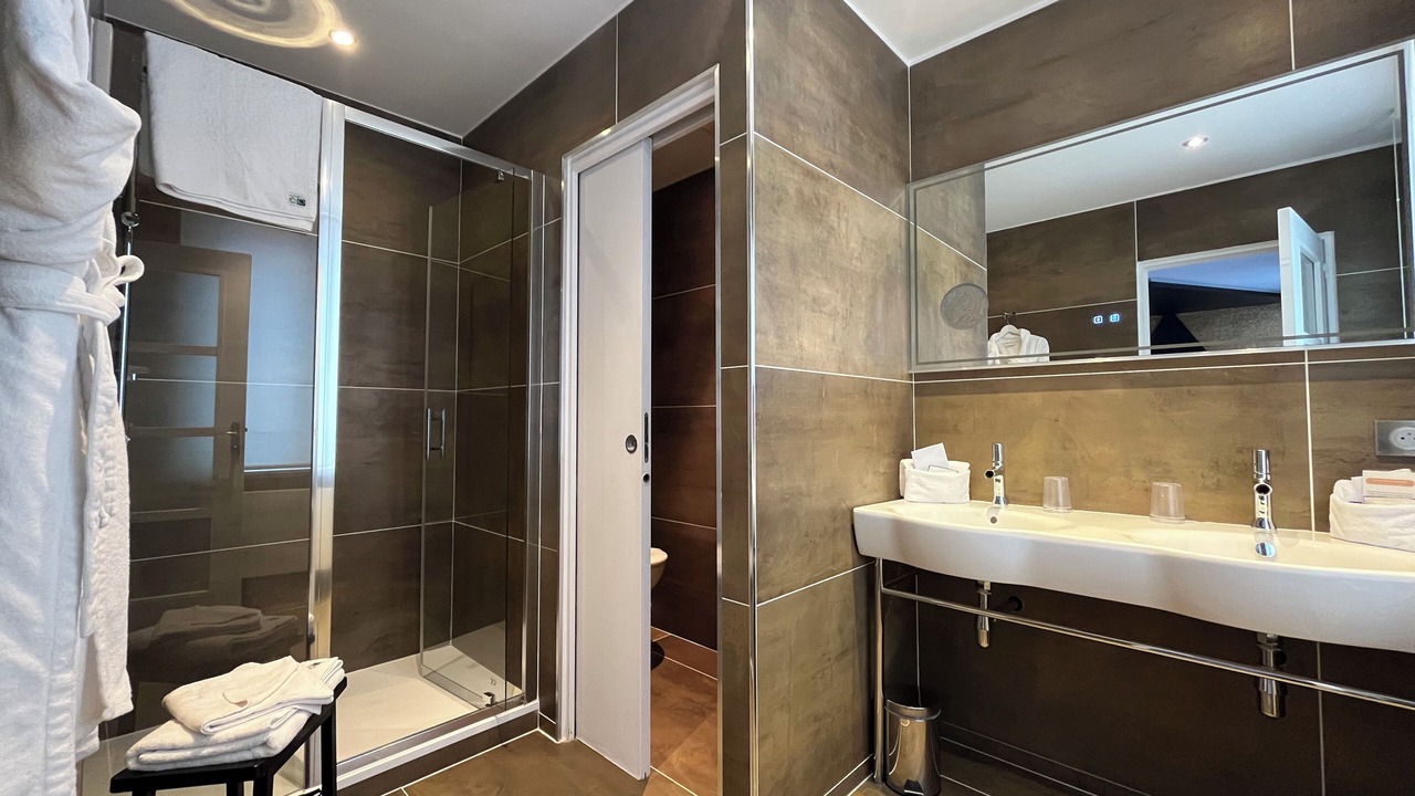 Photo of Bathroom in Dunkerque Centre