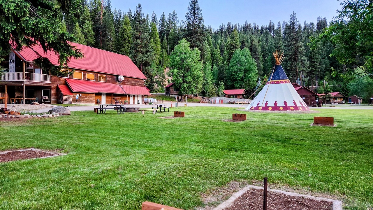 Photo of Others in Lowman