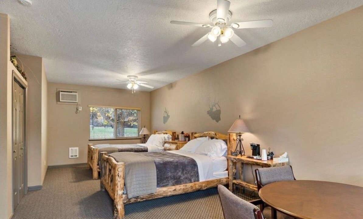 Photo of Others in Lowman