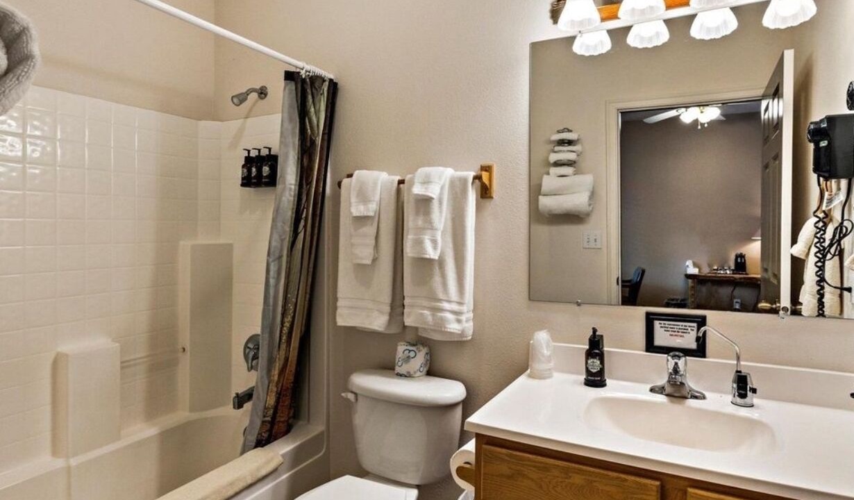 Photo of Bathroom in Lowman