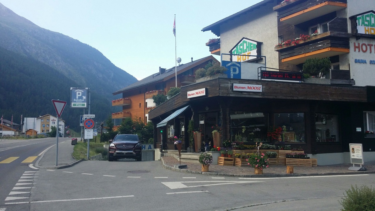 Photo of Others in Taesch