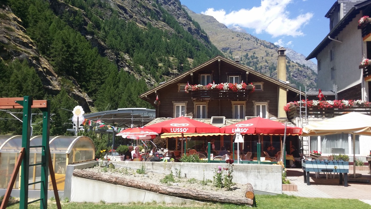 Photo of Outdoor in Taesch