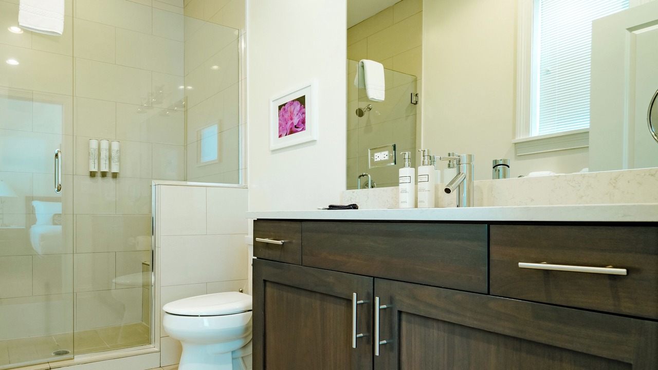 Photo of Bathroom in Ravenswood