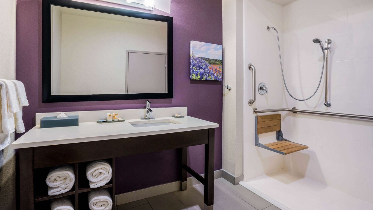 Photo of Bathroom in Cypress