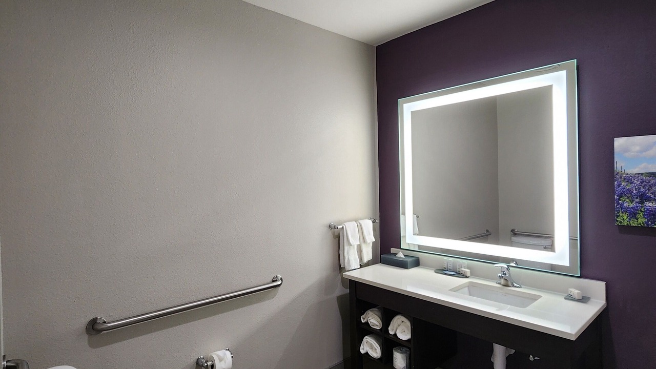 Photo of Bathroom in Cypress