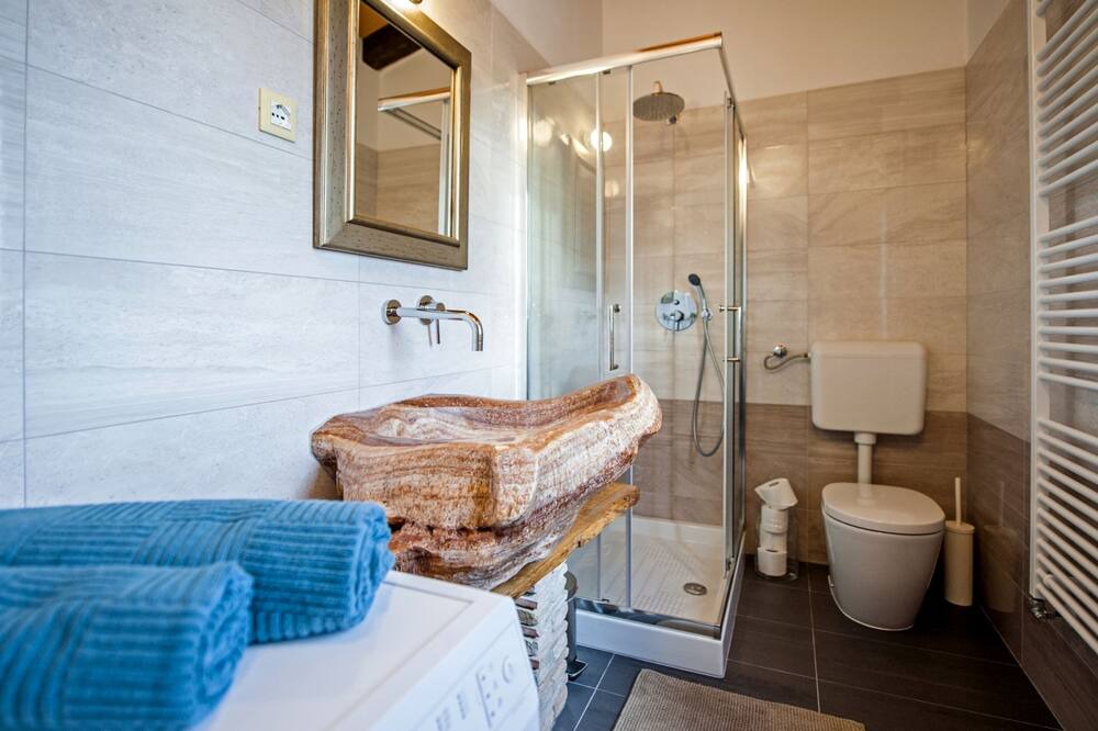 Photo of Bathroom in Krmed