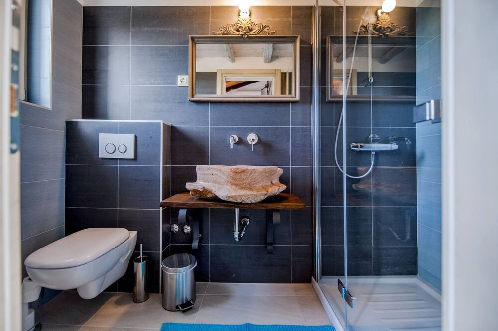 Photo of Bathroom in Krmed