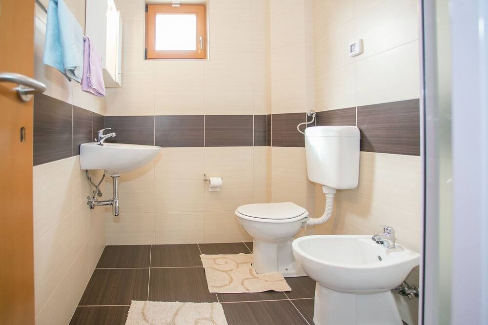 Photo of Bathroom in Laginji