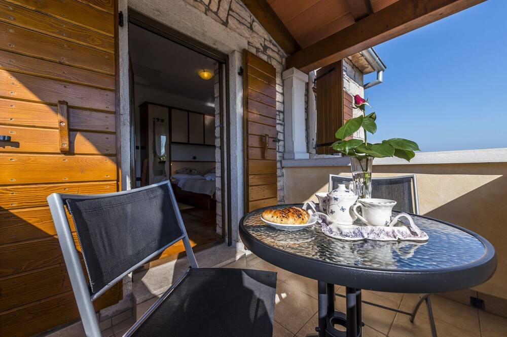 Photo of Patio Balcony in Vosteni