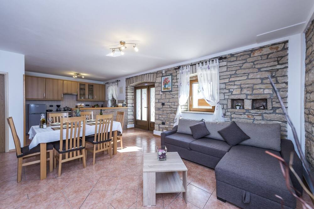 Photo of Livingroom in Vosteni