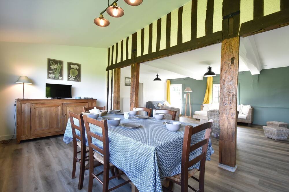 Photo of Livingroom in Asnieres