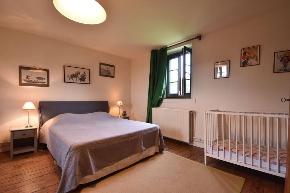 Photo of Bedroom in Asnieres