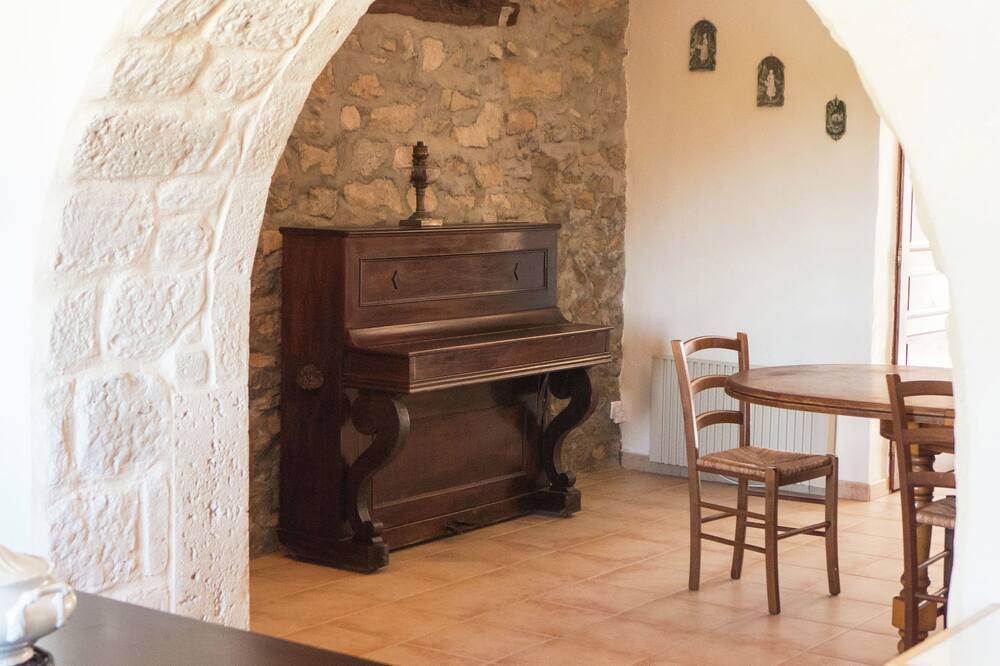 Photo of Others in Montbrun-des-Corbieres