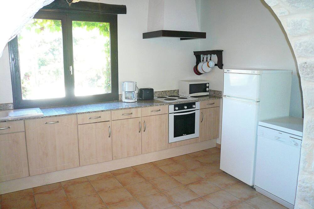 Photo of Kitchen in Montbrun-des-Corbieres