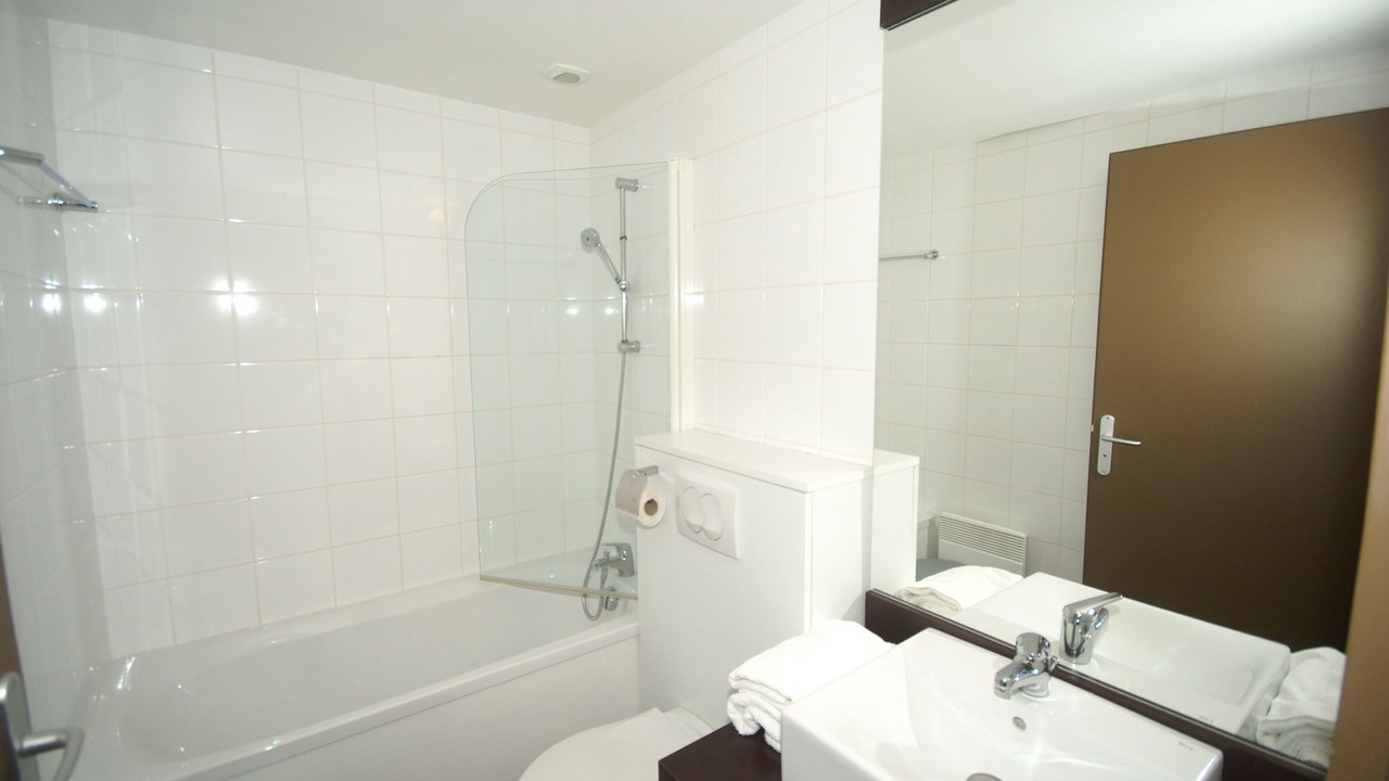 Photo of Bathroom in Eppe-Sauvage