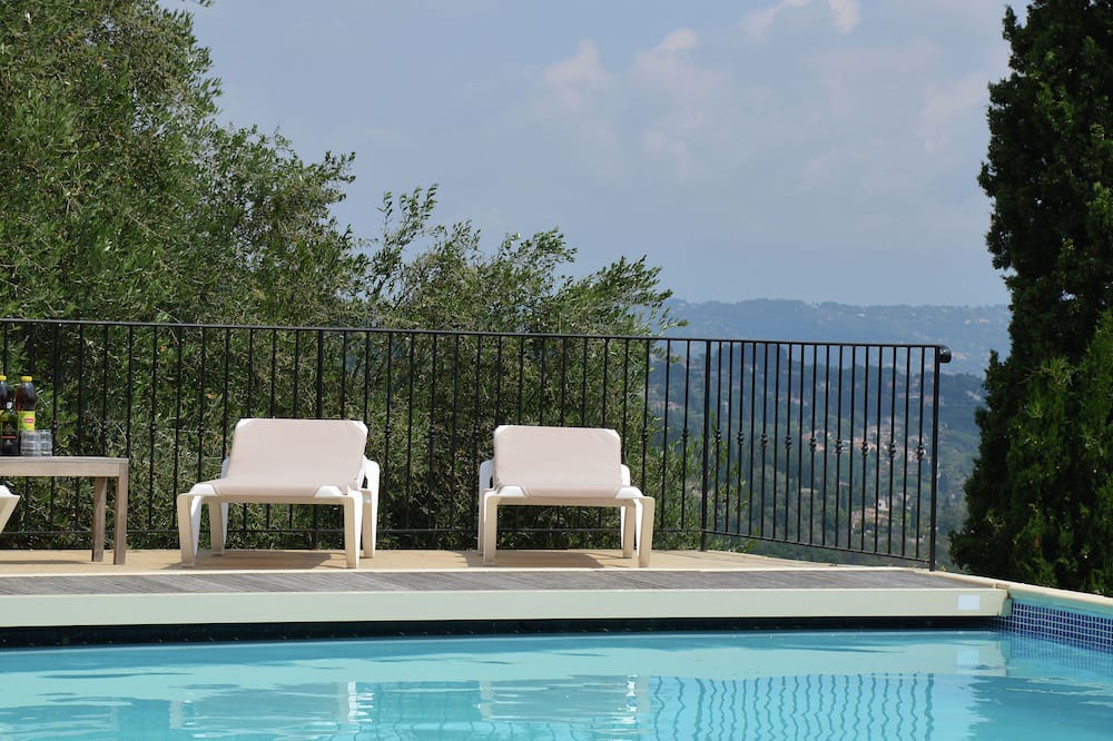 Photo of Outdoor in Cabris