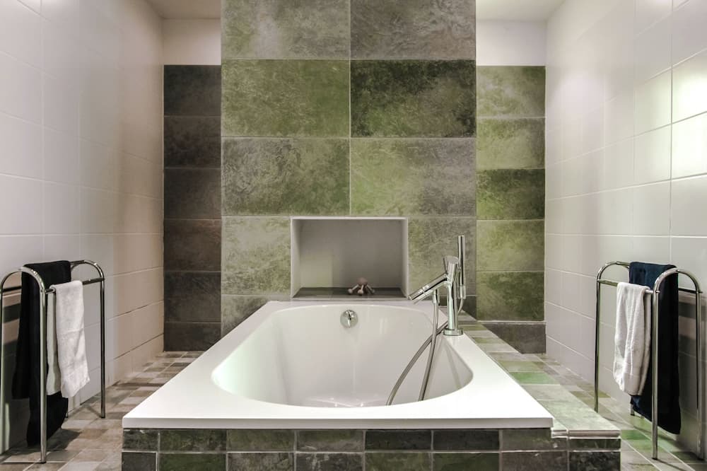 Photo of Bathroom in Cabris