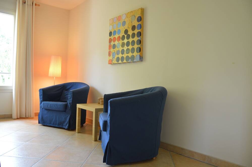 Photo of Others in Cabris