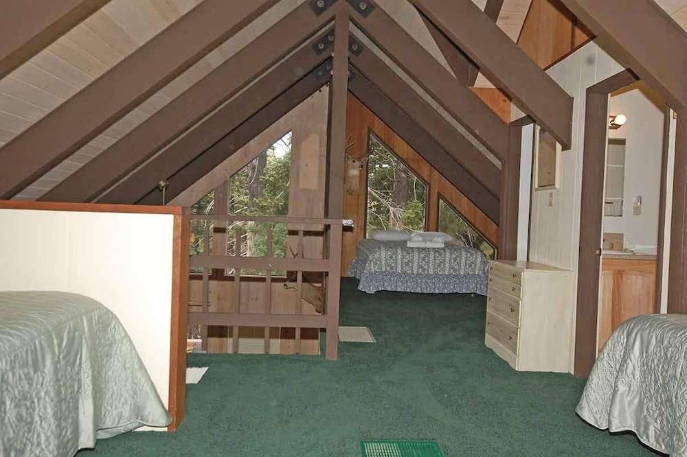 Photo of Bedroom in North Upper Truckee