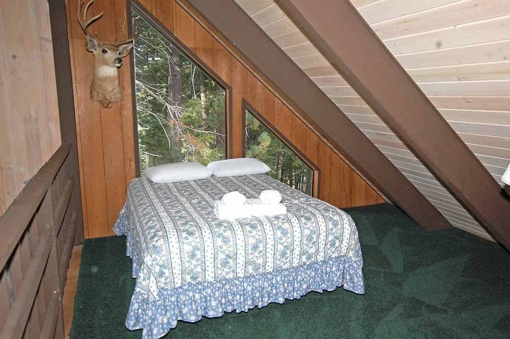 Photo of Bedroom in North Upper Truckee