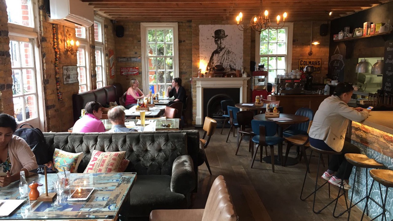 Photo of Outdoor in Hillside