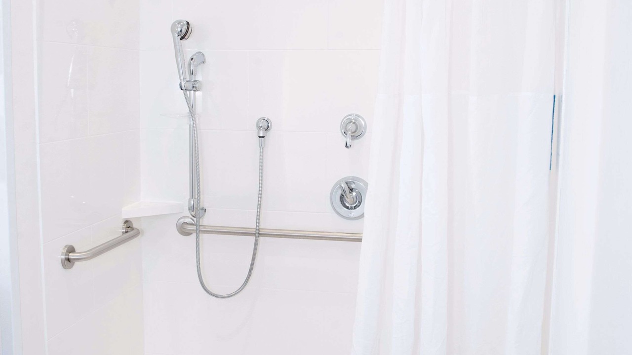 Photo of Bathroom in Urbandale