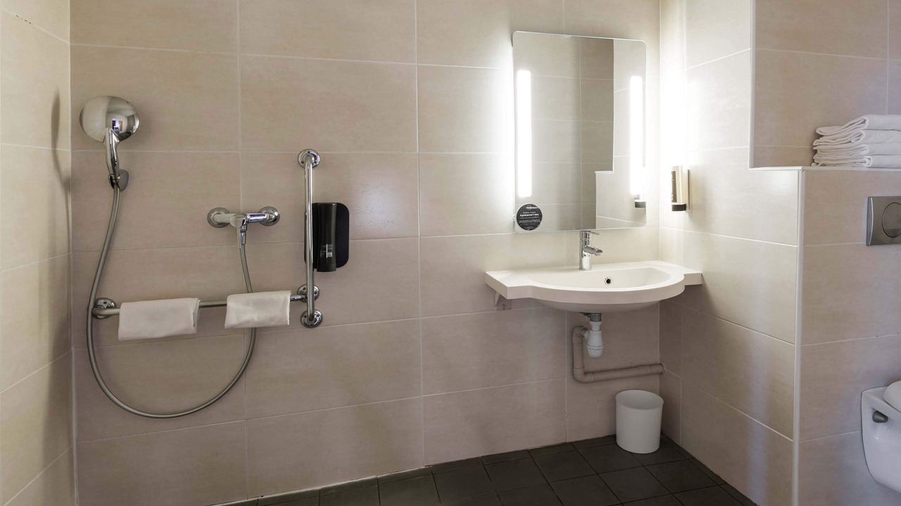 Photo of Bathroom in Castres