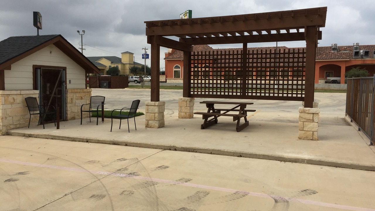 Photo of Outdoor in Pearsall