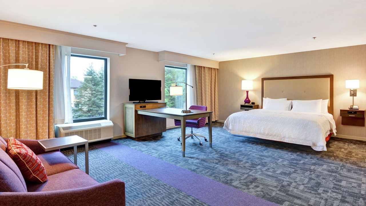 Photo of Bedroom in Ashland