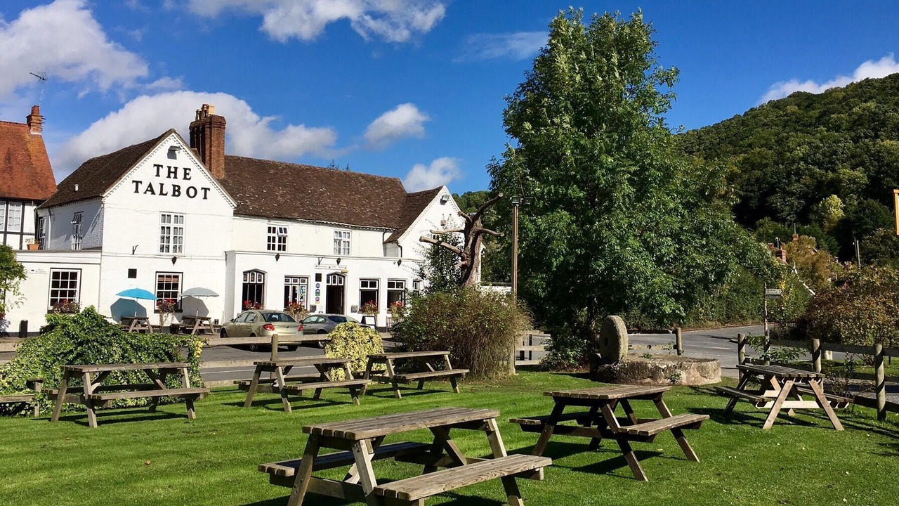 Photo of Buildings in Knightwick
