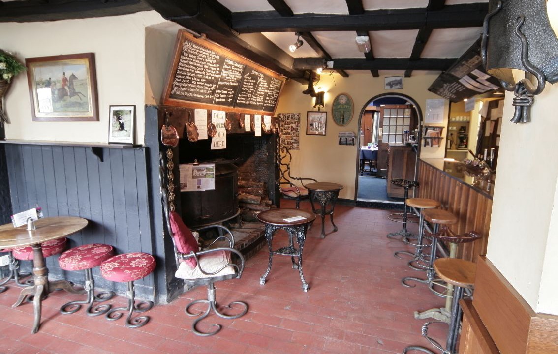 Photo of Others in Knightwick