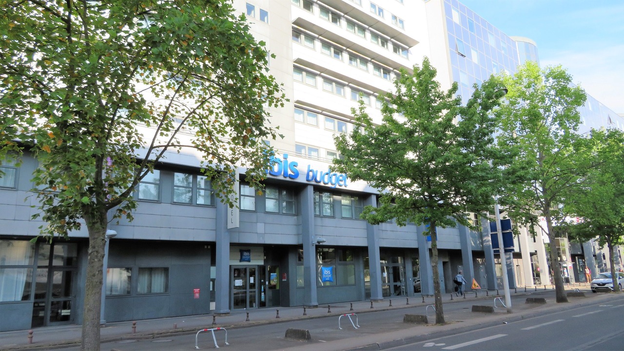 Photo of Buildings in Tours