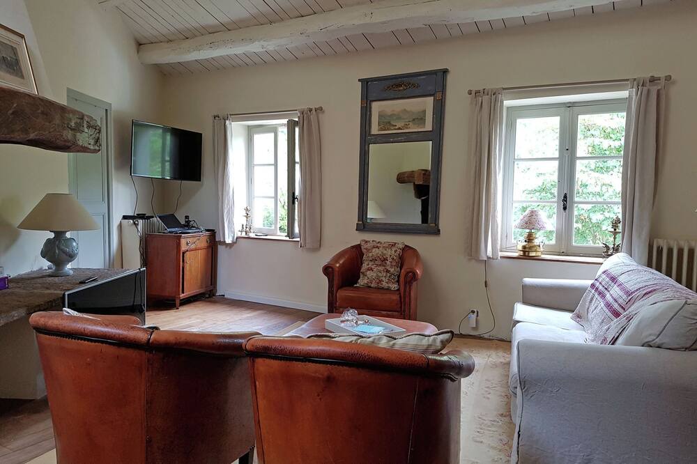 Photo of Livingroom in Courniou